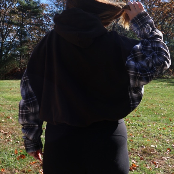 Brown Boston upcycled hoodie - Picture 3 of 5